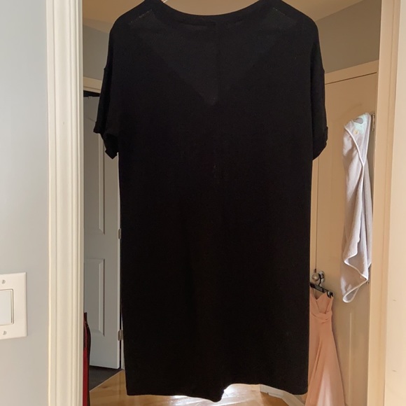 Black, loose fitting T-shirt Dress - Picture 4 of 6